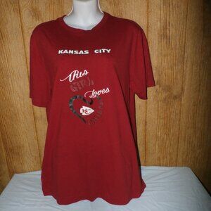 New ** NFL Women's This Girl Loves Kansas City Chiefs Tee
